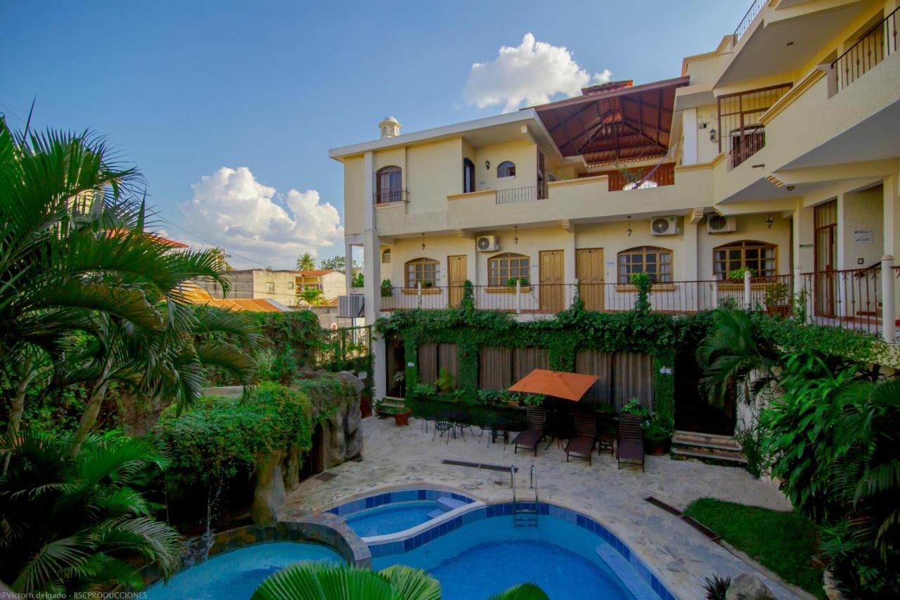 Hotel Quinta Maya Flores Exterior foto